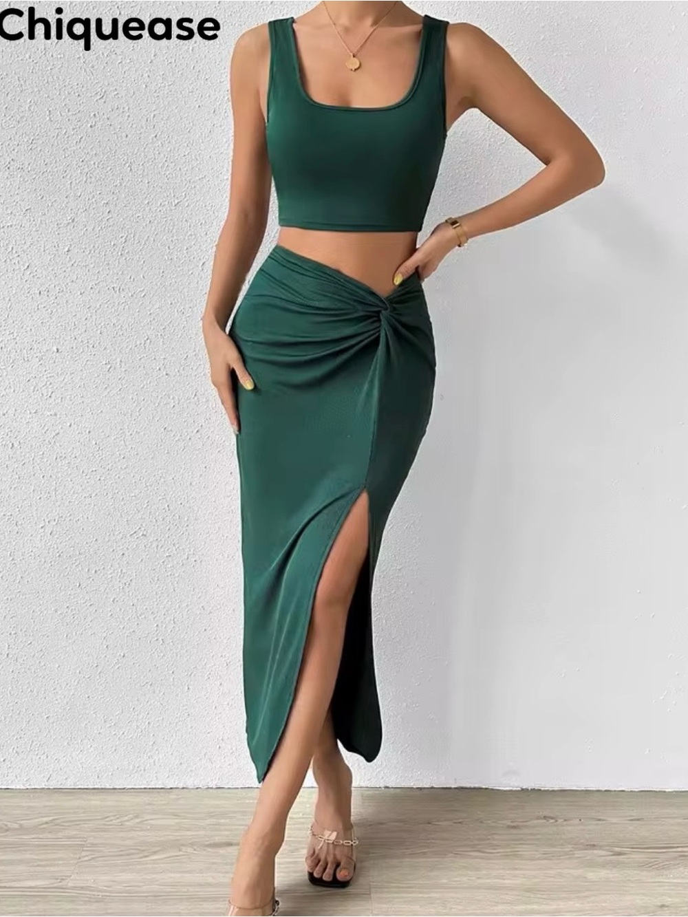 Dark Green 2-Piece Crop Top & Maxi Skirt Set – Size 8/10